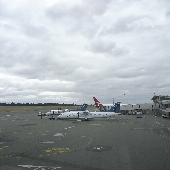 20100405airport.jpg